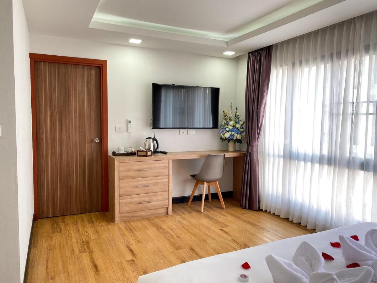 De Luxe Boutique & Rooftop Chiang Mai Zewnętrze zdjęcie