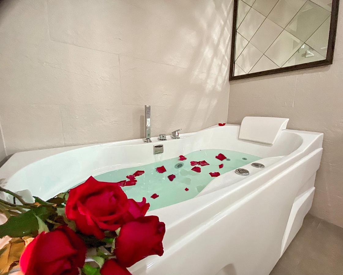 De Luxe Boutique & Rooftop Chiang Mai Zewnętrze zdjęcie