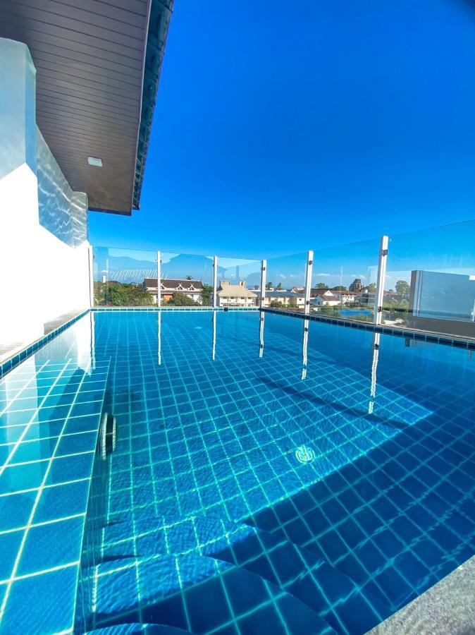 De Luxe Boutique & Rooftop Chiang Mai Zewnętrze zdjęcie